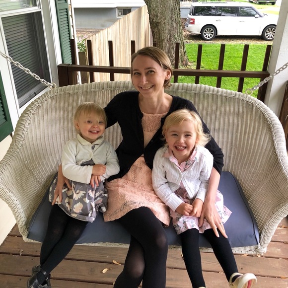 Meet your Posher, Jenn - Picture 4 of 4